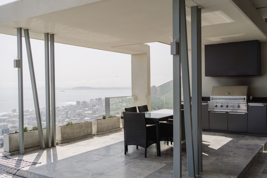 4 Bedroom Property for Sale in Fresnaye Western Cape
